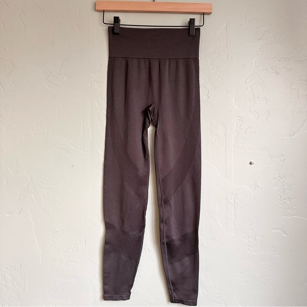 PINK Active Victoria's Secret Dark Gray Seamless Gym Leggings Size XS/S NWOT